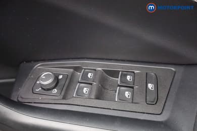 Volkswagen T-Roc R-Line Automatic Petrol SUV - Stock Number (1672238) - 10th supplementary image