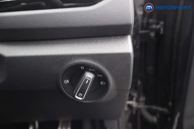 Volkswagen T-Roc R-Line Automatic Petrol SUV - Stock Number (1672238) - 12th supplementary image