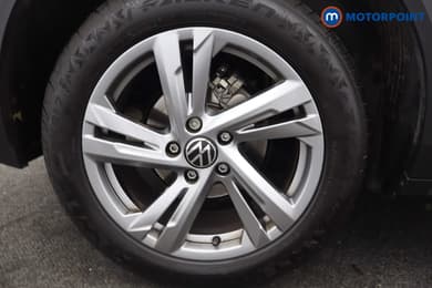Volkswagen T-Roc R-Line Automatic Petrol SUV - Stock Number (1672238) - 26th supplementary image