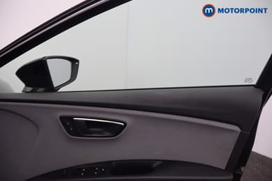 Seat Leon Se Dynamic Manual Petrol Hatchback - Stock Number (1673869) - 7th supplementary image