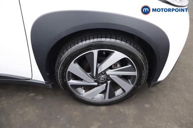 Toyota Aygo X Edge Automatic Petrol Hatchback - Stock Number (1664220) - 4th supplementary image