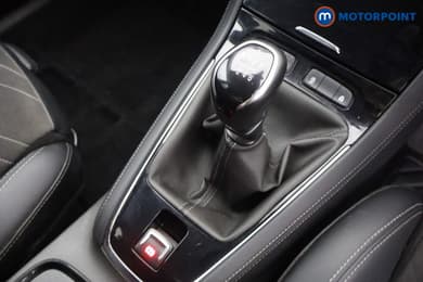 Vauxhall Grandland Ultimate Manual Petrol SUV - Stock Number (1666973) - 4th supplementary image