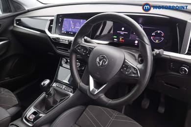 Vauxhall Grandland Ultimate Manual Petrol SUV - Stock Number (1666973) - 1st supplementary image
