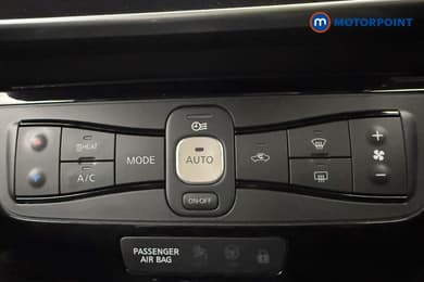 Nissan Leaf Tekna Automatic Electric Hatchback - Stock Number (1668439) - 16th supplementary image