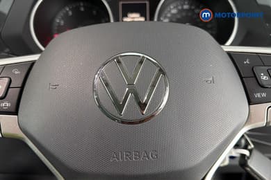 Volkswagen Tiguan Life Manual Petrol SUV - Stock Number (1668817) - 5th supplementary image