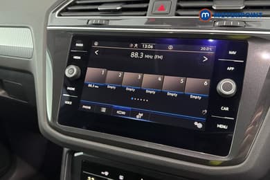Volkswagen Tiguan Life Manual Petrol SUV - Stock Number (1668817) - 9th supplementary image