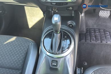 Nissan Juke N-Connecta Automatic Petrol-Electric Hybrid SUV - Stock Number (1668947) - 16th supplementary image