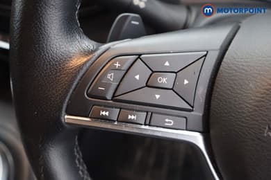 Nissan Juke N-Connecta Automatic Petrol SUV - Stock Number (1669783) - 6th supplementary image