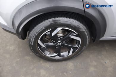 Nissan Juke N-Connecta Automatic Petrol SUV - Stock Number (1669786) - 3rd supplementary image