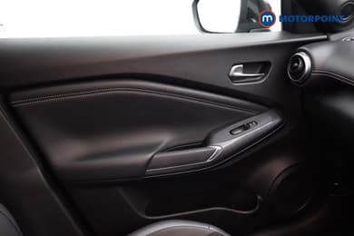Nissan Juke N-Connecta Automatic Petrol SUV - Stock Number (1669786) - 16th supplementary image