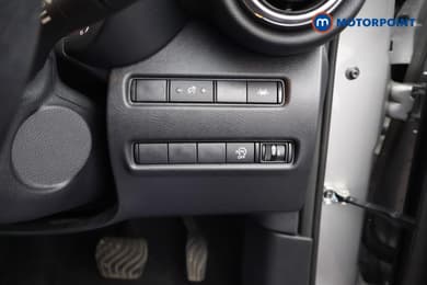 Nissan Juke N-Connecta Automatic Petrol SUV - Stock Number (1669786) - 17th supplementary image