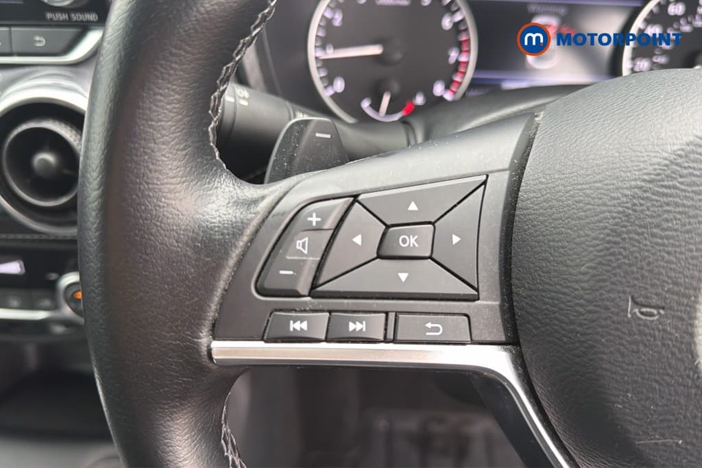 Nissan Juke N-Connecta Automatic Petrol SUV - Stock Number (1671482) - 8th supplementary image