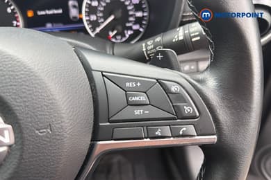 Nissan Juke N-Connecta Automatic Petrol SUV - Stock Number (1671482) - 9th supplementary image