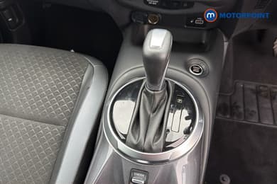 Nissan Juke N-Connecta Automatic Petrol SUV - Stock Number (1671482) - 15th supplementary image
