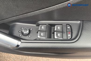 Audi Q2 S Line Automatic Petrol SUV - Stock Number (1672745) - 5th supplementary image
