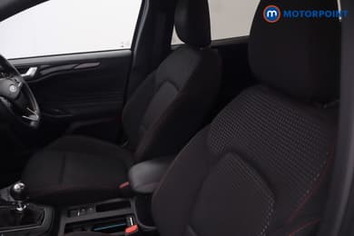 Ford Focus St-Line Edition Manual Petrol Estate - Stock Number (1650363) - 34th supplementary image