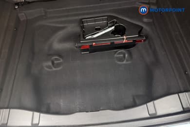 Infiniti Q30 Sport Automatic Petrol Hatchback - Stock Number (1667045) - 17th supplementary image