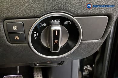 Infiniti Q30 Sport Automatic Petrol Hatchback - Stock Number (1667045) - 23rd supplementary image
