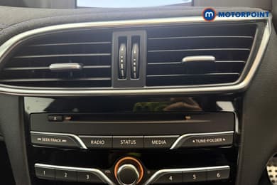 Infiniti Q30 Sport Automatic Petrol Hatchback - Stock Number (1667045) - 35th supplementary image