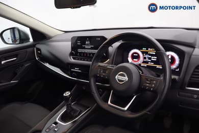 Nissan Qashqai N-Connecta Manual Petrol SUV - Stock Number (1667341) - 1st supplementary image