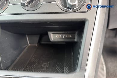 Volkswagen Taigo Life Automatic Petrol SUV - Stock Number (1669788) - 13th supplementary image