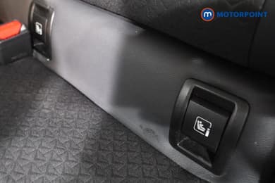 Nissan Juke N-Connecta Automatic Petrol SUV - Stock Number (1669789) - 22nd supplementary image