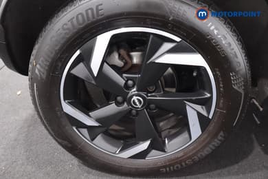 Nissan Juke N-Connecta Automatic Petrol SUV - Stock Number (1669789) - 28th supplementary image