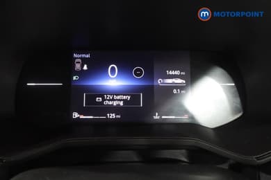 Renault Clio Evolution Manual Petrol Hatchback - Stock Number (1669871) - 5th supplementary image