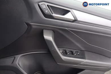 Volkswagen T-Roc Style Manual Petrol SUV - Stock Number (1672207) - 9th supplementary image