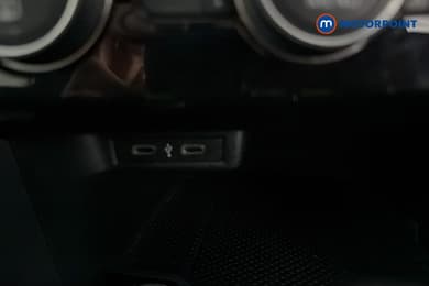 Volkswagen T-Roc R-Line Automatic Diesel SUV - Stock Number (1672866) - 17th supplementary image