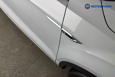 Volkswagen T-Roc R-Line Automatic Diesel SUV - Stock Number (1672866) - 46th supplementary image