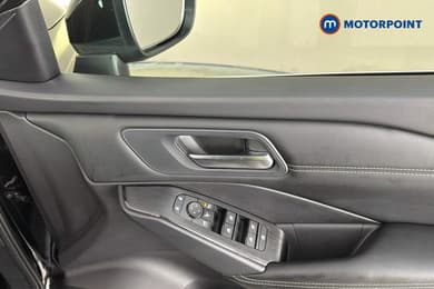 Nissan Qashqai Acenta Premium Automatic Petrol SUV - Stock Number (1673570) - 42nd supplementary image