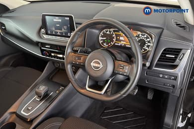 Nissan Qashqai Acenta Premium Automatic Petrol SUV - Stock Number (1673570) - 1st supplementary image