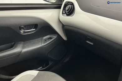 Toyota Aygo X-Press Manual Petrol Hatchback - Stock Number (1673780) - 11th supplementary image