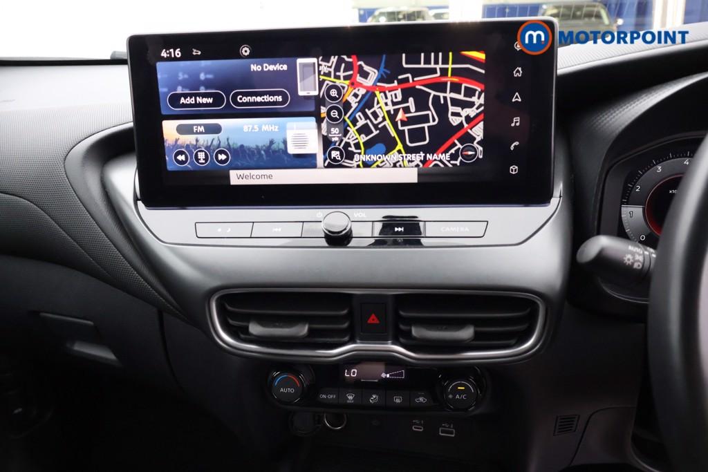 Nissan Juke N-Connecta Automatic Petrol SUV - Stock Number (1667432) - 8th supplementary image