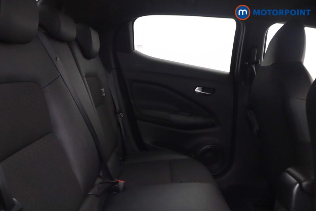 Nissan Juke N-Connecta Automatic Petrol SUV - Stock Number (1667464) - 8th supplementary image
