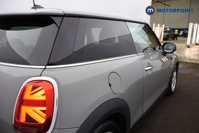 Mini Hatchback One Classic Manual Petrol Hatchback - Stock Number (1669423) - 28th supplementary image