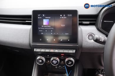 Renault Clio Evolution Manual Petrol Hatchback - Stock Number (1669882) - 8th supplementary image