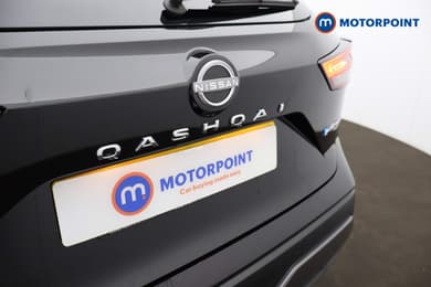 Nissan Qashqai Kuro Edition Automatic Petrol-Electric Hybrid SUV - Stock Number (1670330) - 16th supplementary image