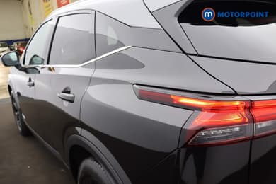 Nissan Qashqai Kuro Edition Automatic Petrol-Electric Hybrid SUV - Stock Number (1670330) - 19th supplementary image