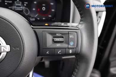 Nissan Qashqai Kuro Edition Automatic Petrol-Electric Hybrid SUV - Stock Number (1670330) - 30th supplementary image