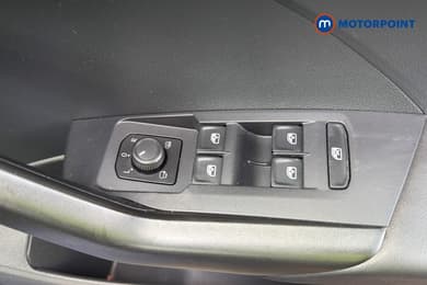 Volkswagen T-Cross SE Manual Petrol SUV - Stock Number (1670439) - 3rd supplementary image