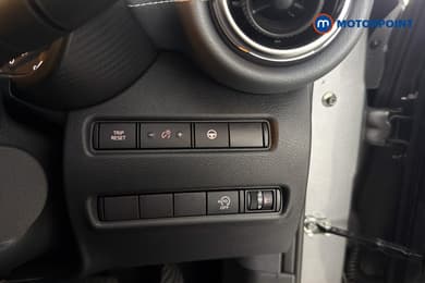 Nissan Juke Tekna Automatic Petrol SUV - Stock Number (1671456) - 18th supplementary image