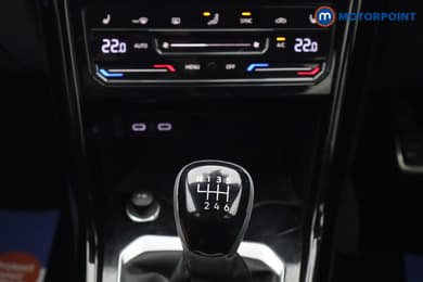 Volkswagen T-Roc R-Line Manual Petrol SUV - Stock Number (1671781) - 6th supplementary image