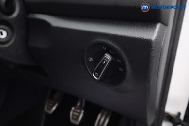 Volkswagen T-Roc R-Line Manual Petrol SUV - Stock Number (1671781) - 18th supplementary image