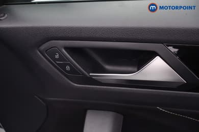Volkswagen T-Roc R-Line Manual Petrol SUV - Stock Number (1671781) - 20th supplementary image