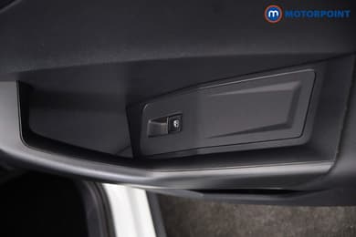 Volkswagen T-Roc R-Line Manual Petrol SUV - Stock Number (1671781) - 27th supplementary image