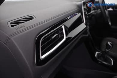 Volkswagen T-Roc R-Line Manual Petrol SUV - Stock Number (1671781) - 42nd supplementary image