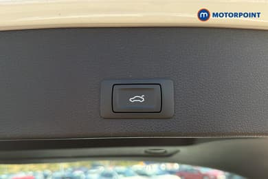 Audi Q2 S Line Automatic Petrol SUV - Stock Number (1672021) - 35th supplementary image