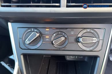 Volkswagen Polo Life Manual Petrol Hatchback - Stock Number (1673474) - 12th supplementary image